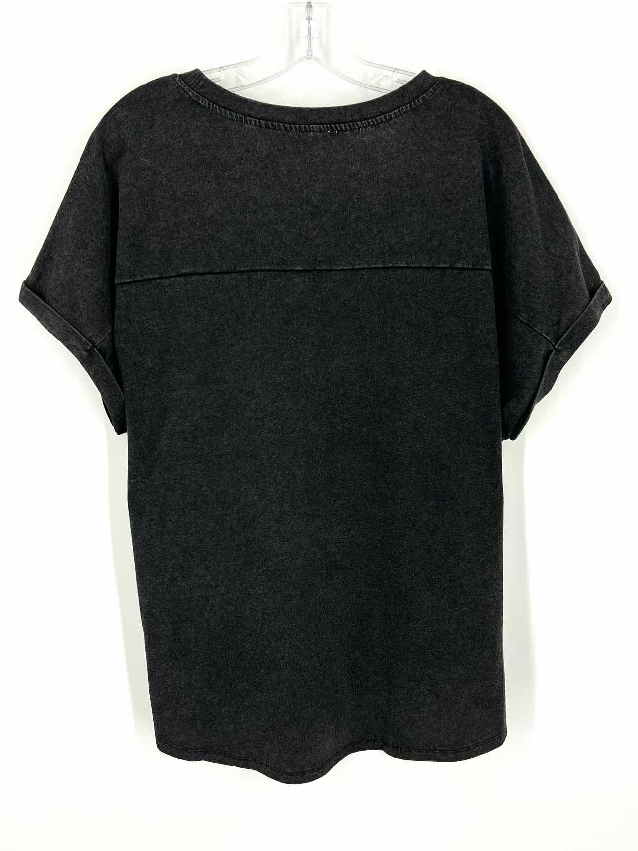 BiBi Size M Charcoal/Multi Applique Mineral Wash Tops Top-Short Sleeve - Image 2