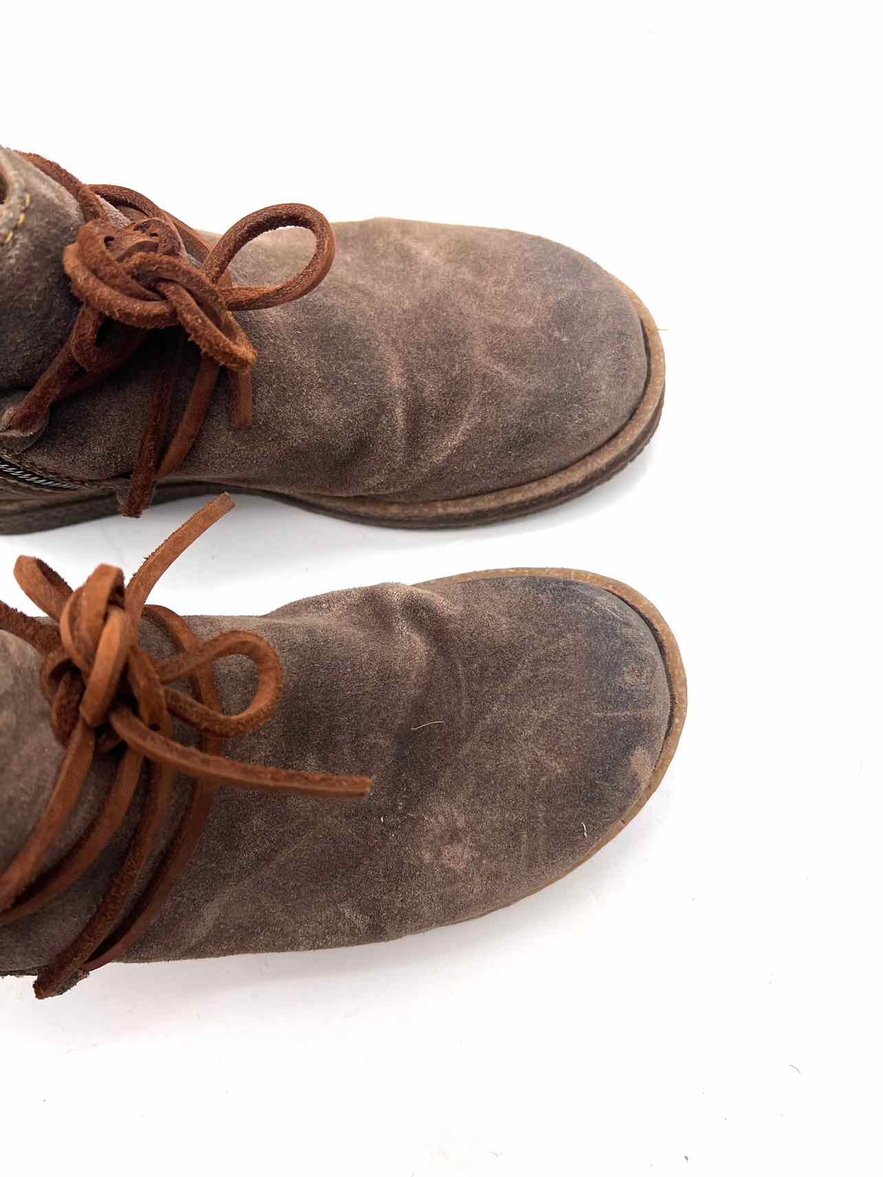 Born Size 6 Taupe Lace-Up Suede Shoes Ankle Boots - Image 8