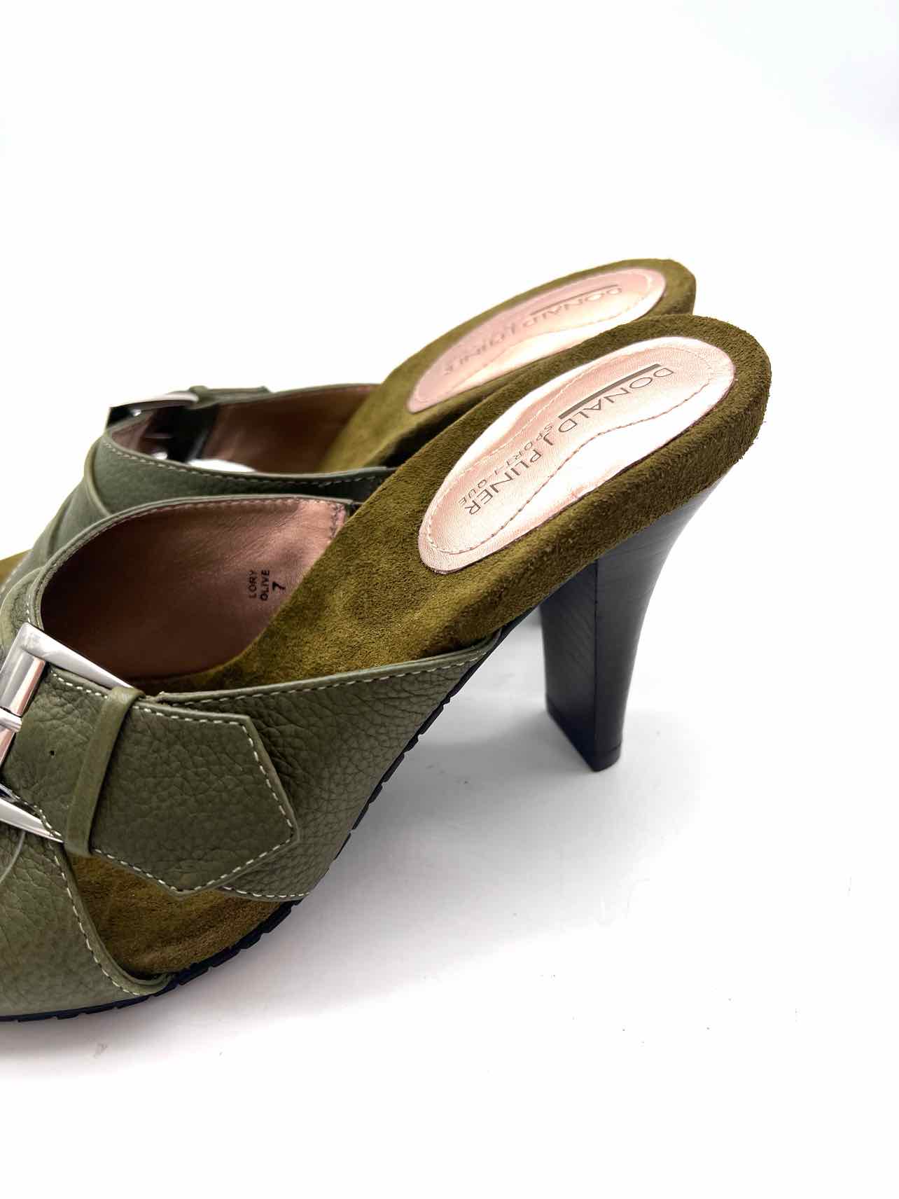 Donald Pliner Size 7 Olive/Silver Buckle(s) Leather NEW Designer Mules - Image 4