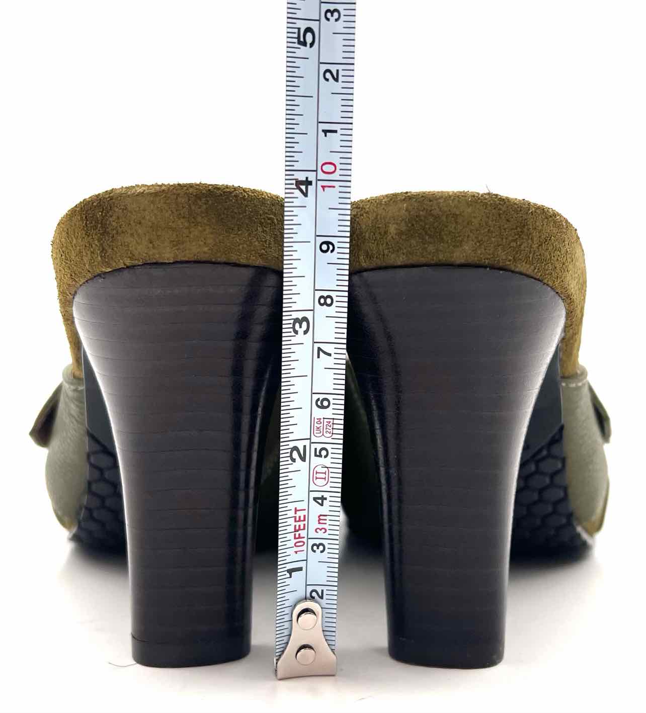Donald Pliner Size 7 Olive/Silver Buckle(s) Leather NEW Designer Mules - Image 6