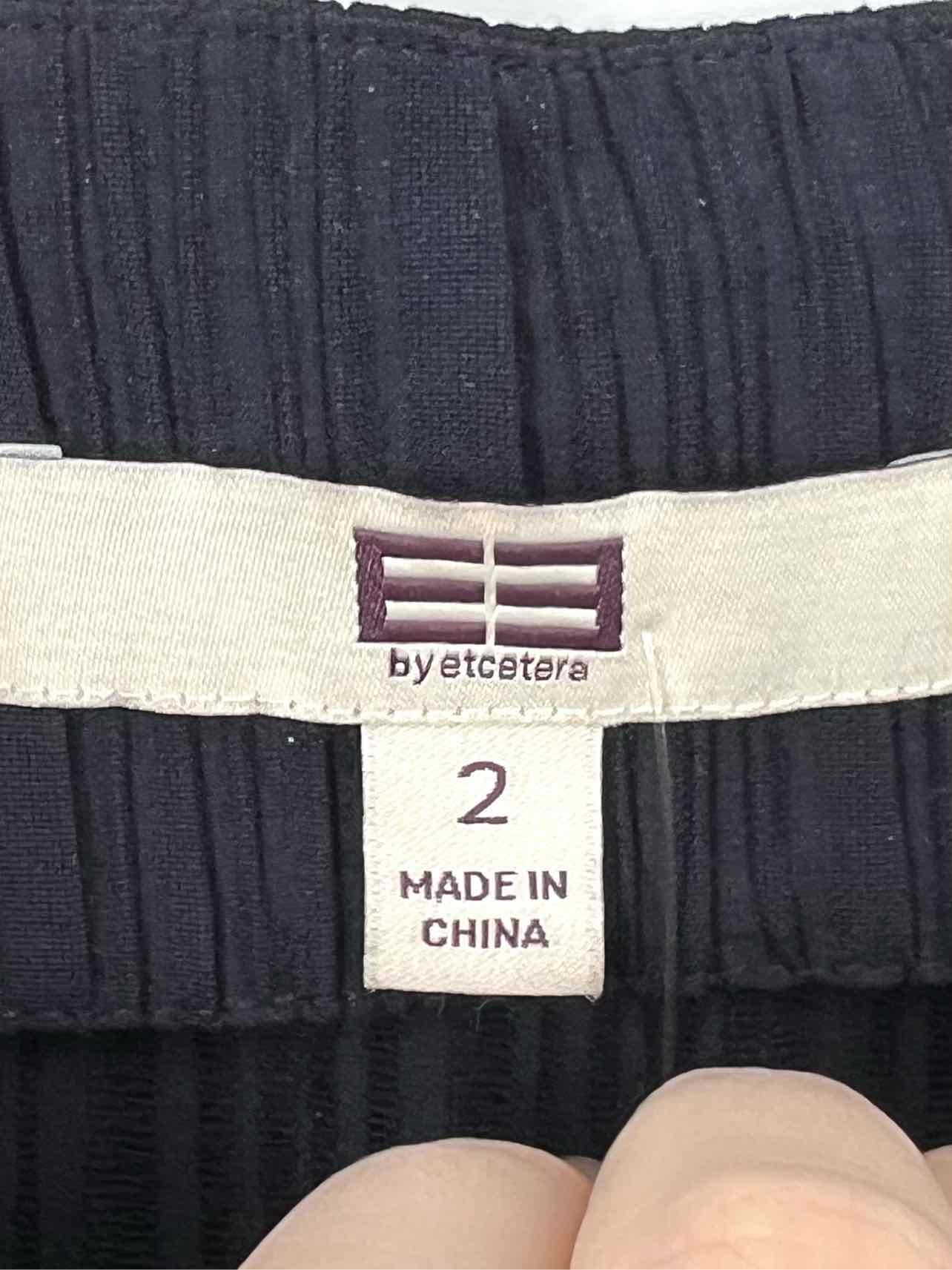 Etcetera Size 2 Navy/White Cold Shoulder Plisse NEW Designer Dress - Image 3