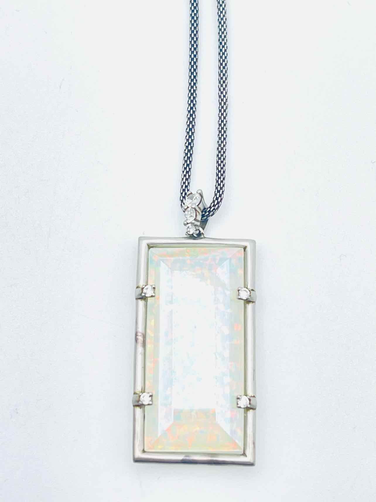 Kendra Scott Size Adj. Silver/White Pendant Jewelry Necklace - Image 3
