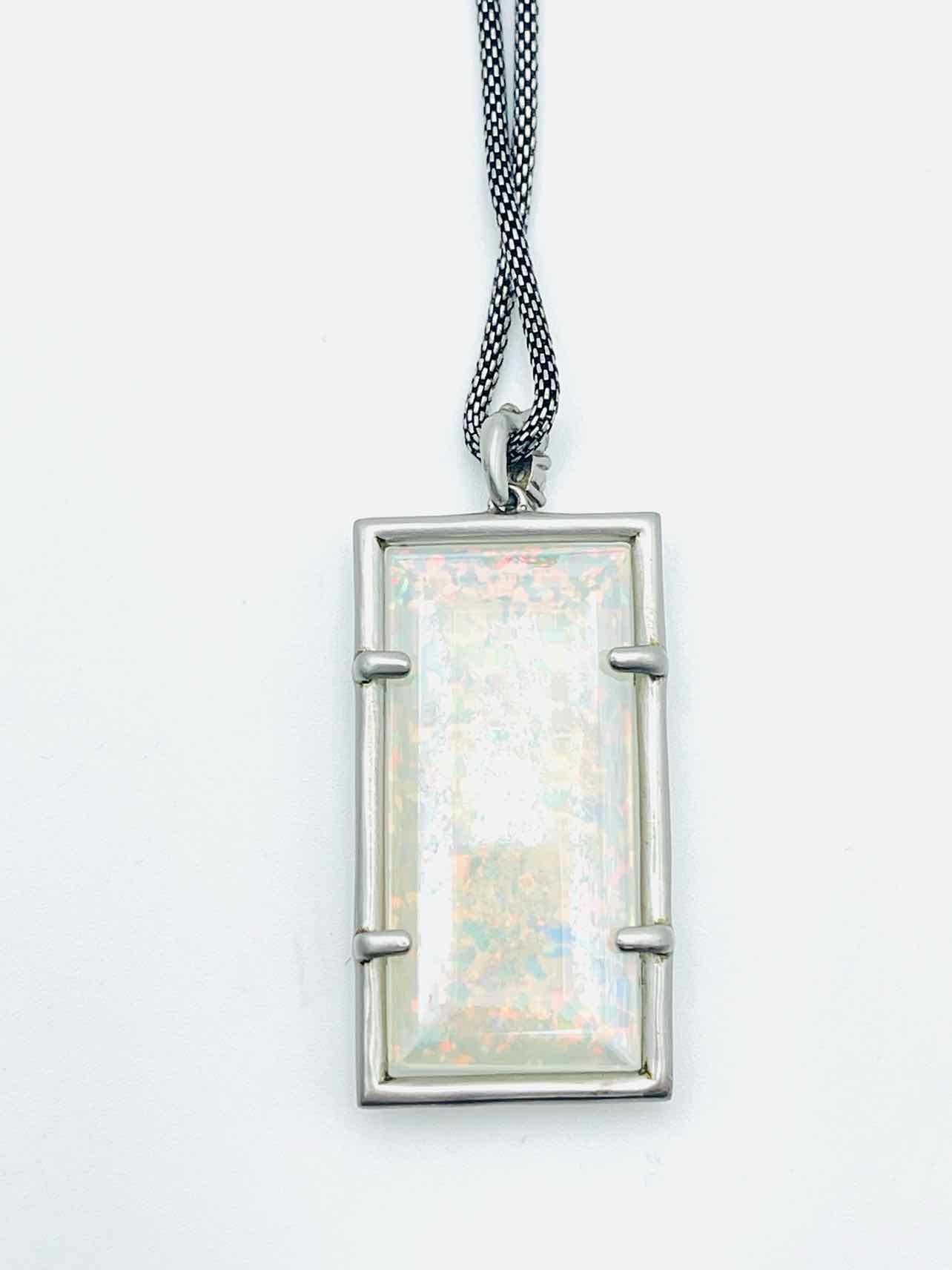 Kendra Scott Size Adj. Silver/White Pendant Jewelry Necklace - Image 4