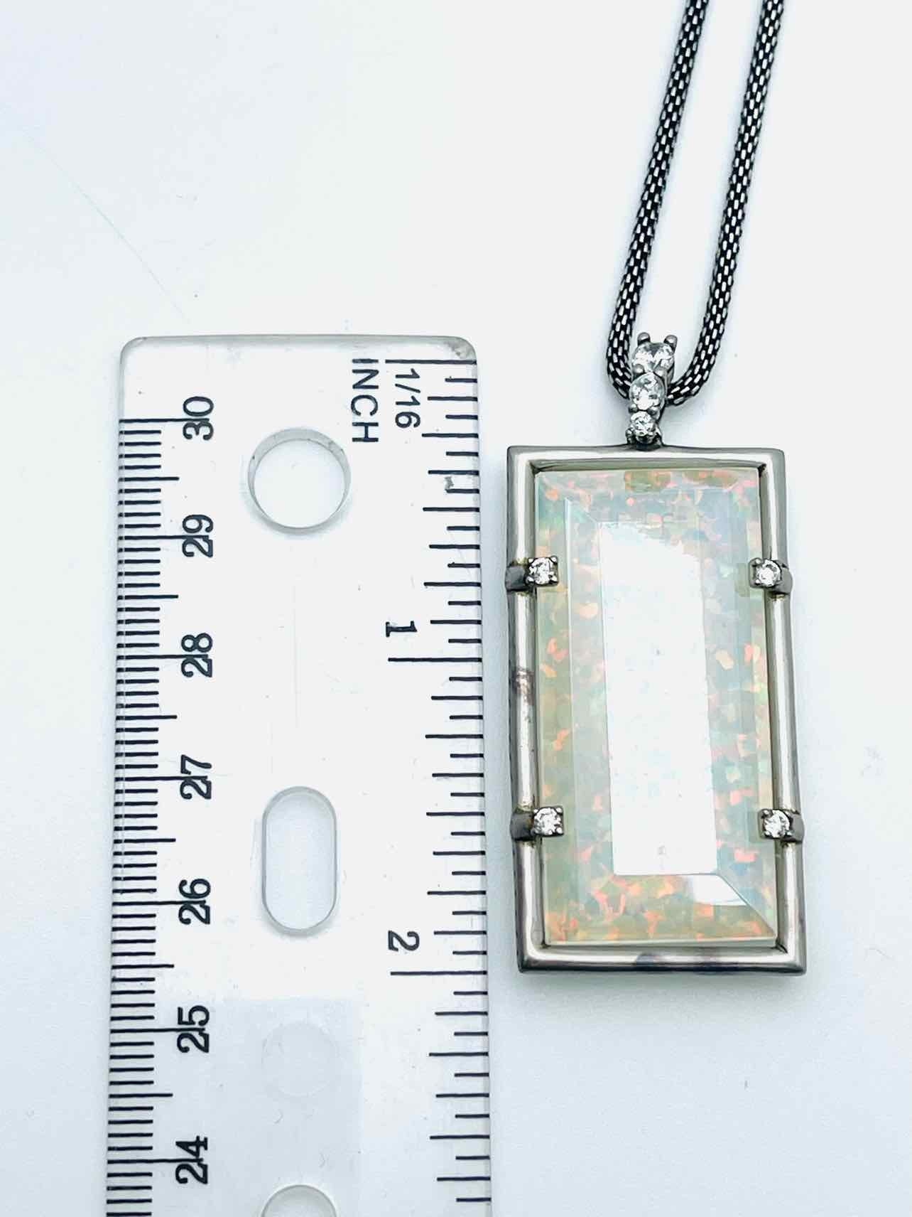 Kendra Scott Size Adj. Silver/White Pendant Jewelry Necklace - Image 5