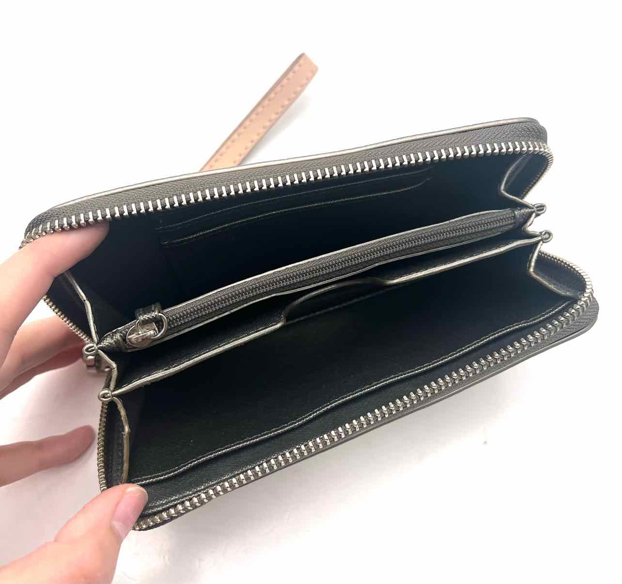 Michael Michael Kors Pewter Metallic Signature Leather Designer Wristlet - Image 3