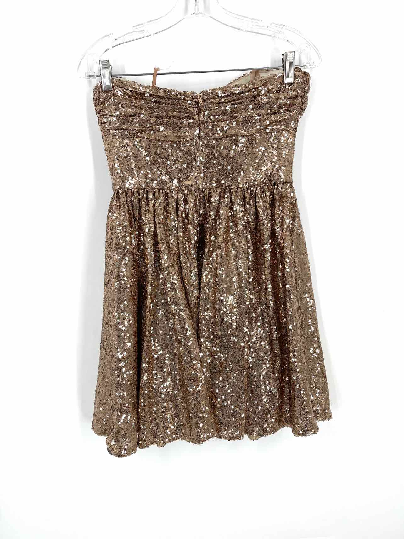 Size 2 Gold Sequined NEW Designer Dress - Image 3