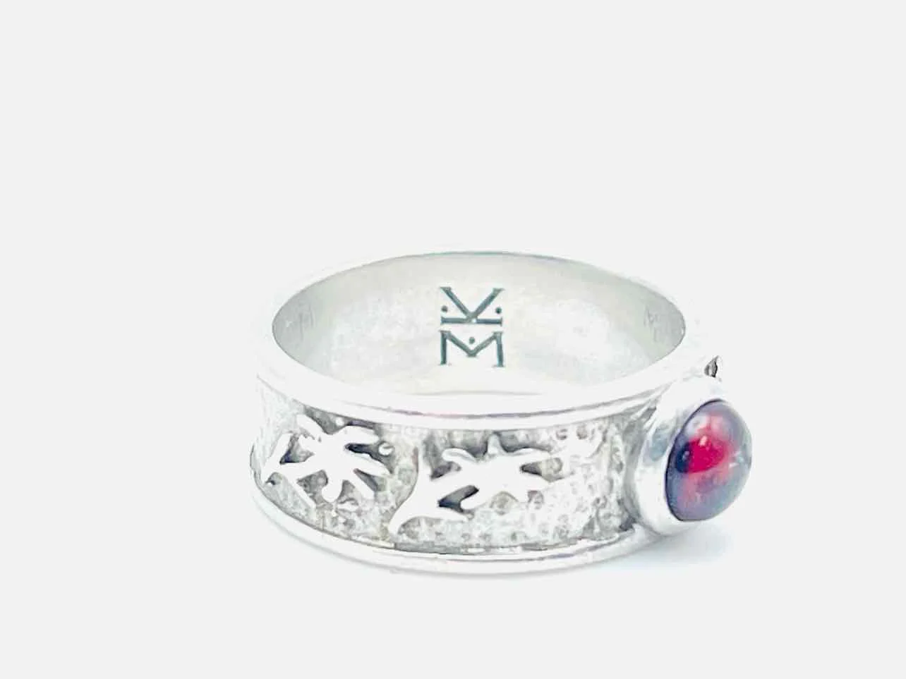 Size 6 Silver/Red Gemstone Silver Jewelry Ring - Image 5