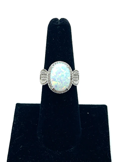 Size 7 Silver/Iridescent Sterling Silver Jewelry Ring