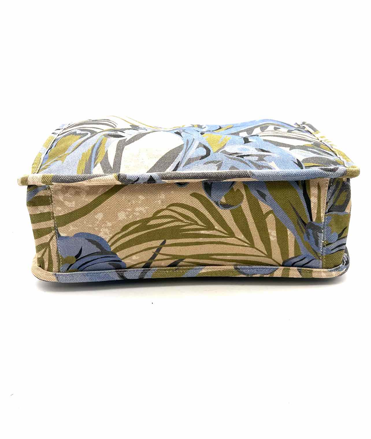 Vince Camuto Br/Bl/Gr Floral Canvas NEW Purses Tote - Image 4