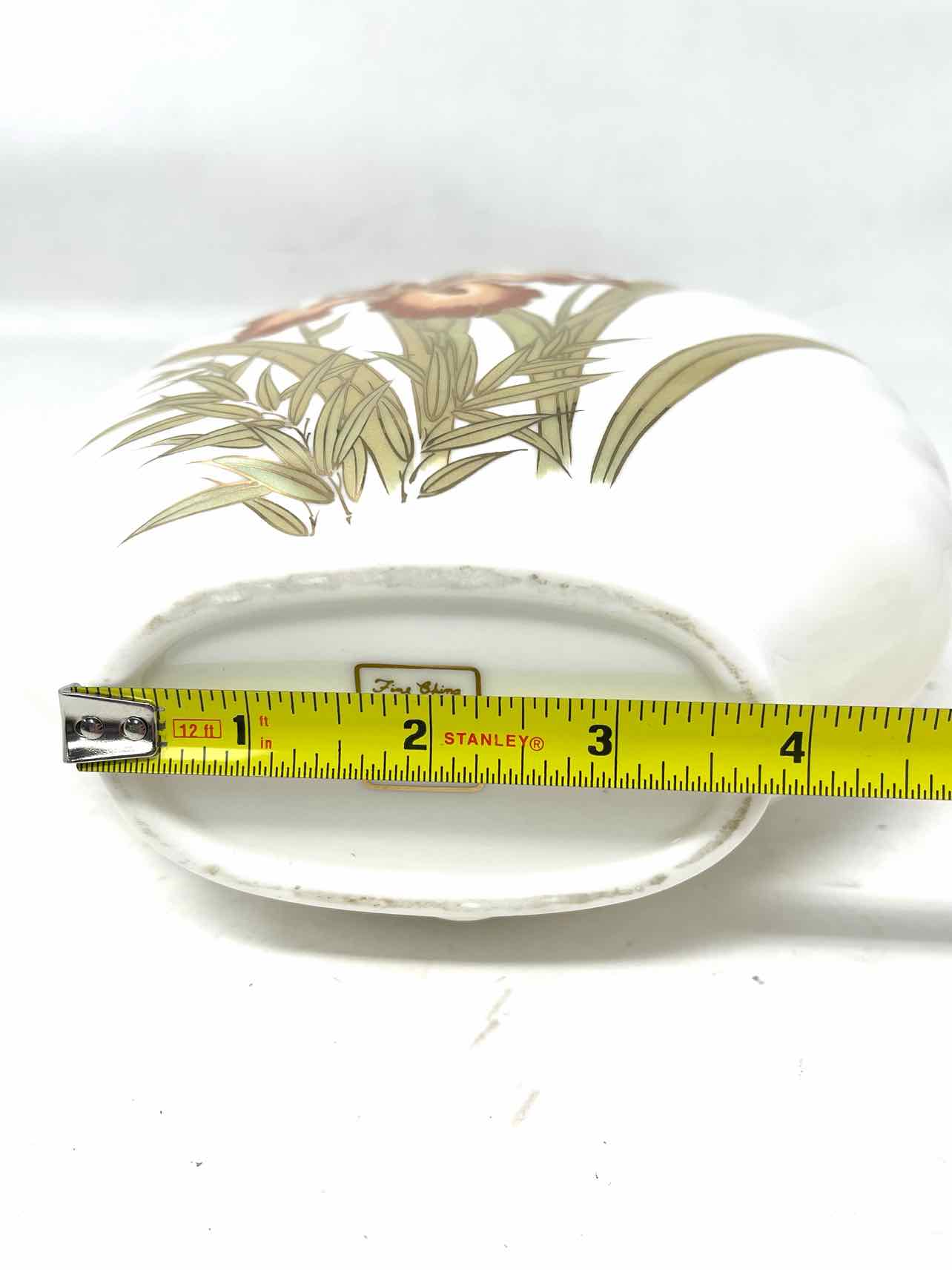 White/Multi Iris Japanese Home Decor Vase - Image 5